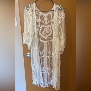 Lauren Conrad kimono